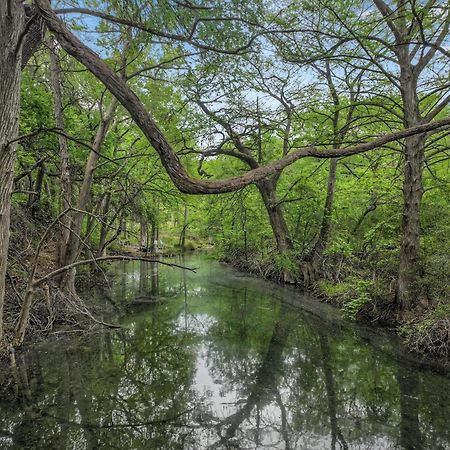 ウィンバリー Rock House On Cypress Creekヴィラ エクステリア 写真